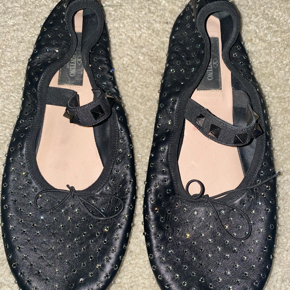 Valentino Garavani Noir Rockstud Ballet Flat